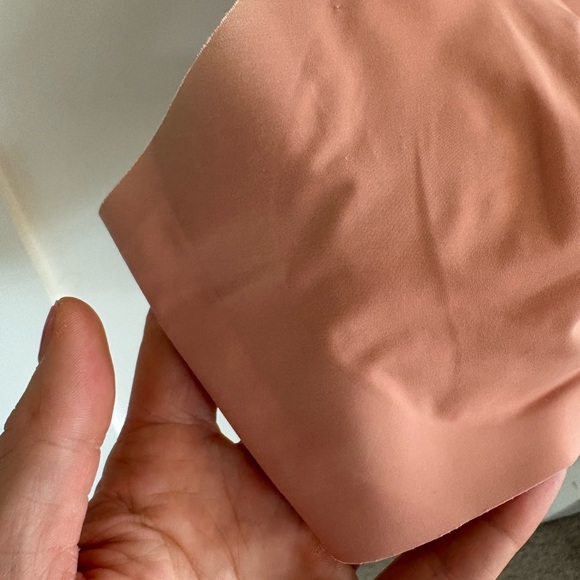 Knix V Neck Seamless Bra in Warm Rose - Picture 3 of 5